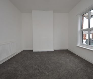 3 Bedroom Terraced House - Photo 6