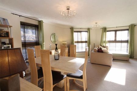 Chapelfields Charterhouse Road, Godalming - 2 bedrooms Property for lettings - Seymours - Photo 3