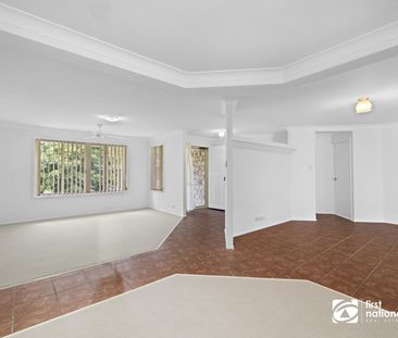 LARGE FAMILY HOME IN QUITE NEIGHBOURHOOD! NB RENT TO INCREASE TO $ ... - Photo 2