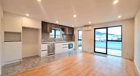 Pristine & Modern: Like a Brand-New Home! - Photo 2