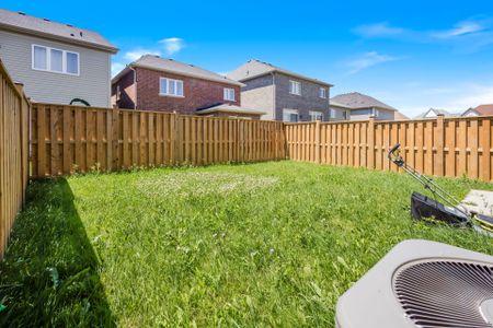 For Lease - 9 Honey Comb Trail, Thorold, Ontario - Photo 4