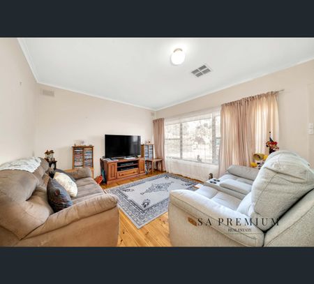 26 Hooper Road, Smithfield Plains, SA 5114 - Photo 2