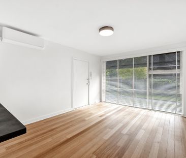 Bright, North-Facing Apartment in Prahran - Photo 6