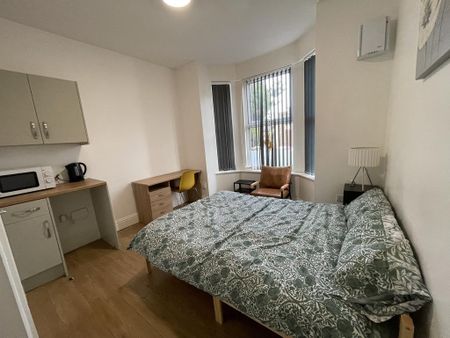 1 bedroom house of multiple occupation to rent - Photo 4