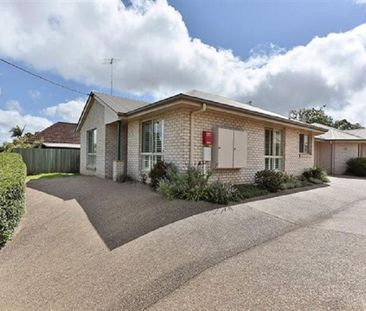 Immaculate Unit & Ideal Location&excl; - Photo 2