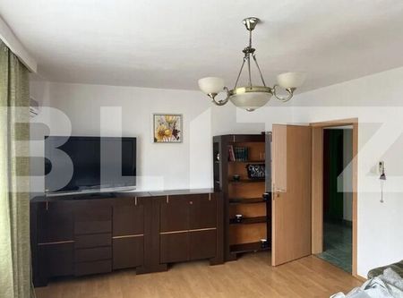 Apartament 3 camere decomandate, 84 mp, zona Sala Sporturilor - Photo 2