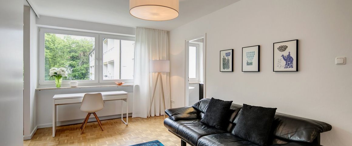 2-room apartment in exclusive location in Herzogpark - Photo 1