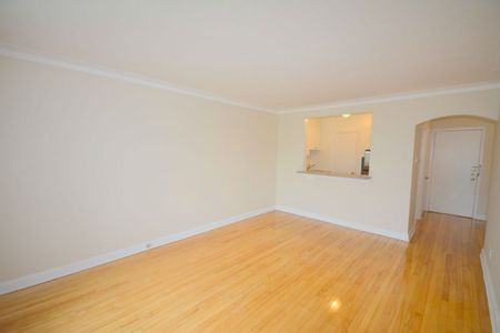 Minutes to Downtown Ottawa and uOttawa! - Photo 3