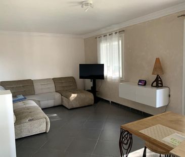 Location Appartement 3 pièces 70m² MARTIGUES 13500 - Photo 6