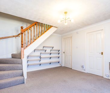 2 bedroom mid-terrace to rent Torridge Gardens, West End - Photo 4