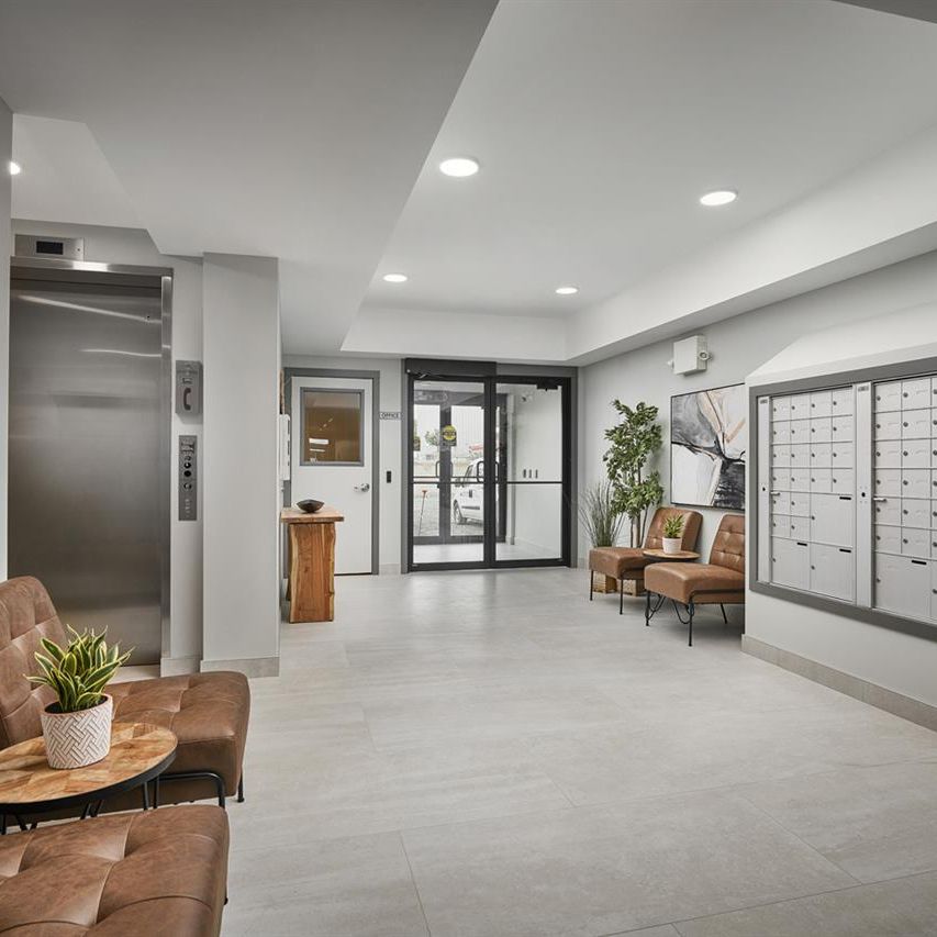 Monarch Apartments - Photo 1