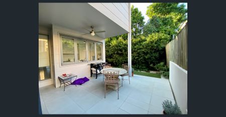 MORE PHOTOS TO COME - Modern Tri-Level Living in Premier Hawthorne - Photo 4