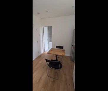 Room in a Shared House, Windsor Crescent, HA9 - Photo 5
