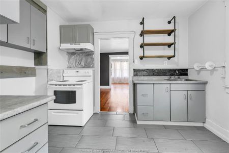 For Lease - 31-33 GILES Unit# 2ND FLOOR, Windsor, Ontario - Photo 2
