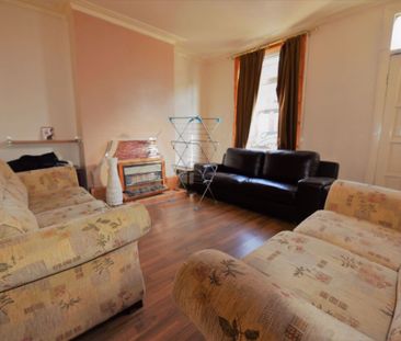 3 bedroom House in Thornville Street, Leeds - Photo 3