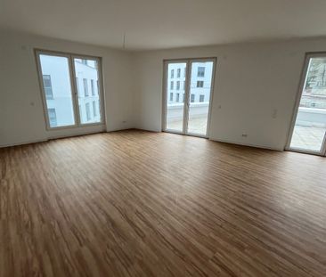 3-Zimmer-Wohnung im 2.OG, EBK, Bad mit Wanne und Dusche, Terrasse Süd - Photo 4