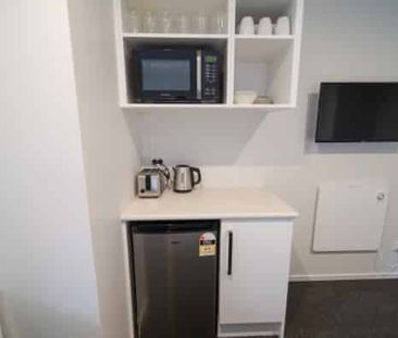 Sunny Balcony Studio Unit - Photo 2