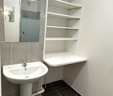 Location Appartement 3 pièces 67m² - Photo 4
