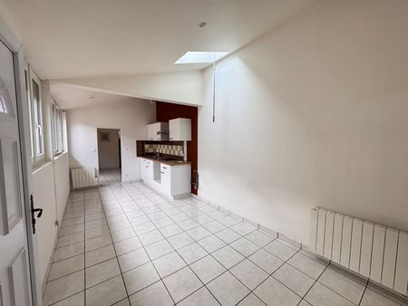 Location Appartement 2 pièces 29m² - Photo 4