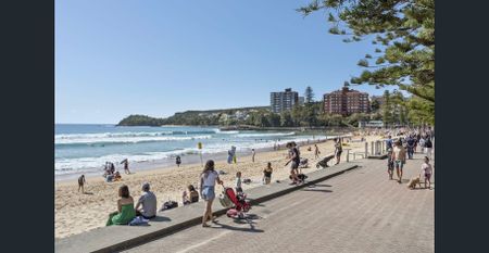 Bespoke Duplex Showcasing Refined Coastal Craftsmanship - Photo 4