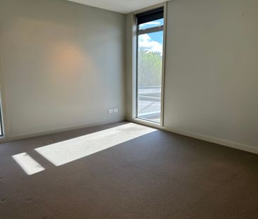 2 Bedroom Upstairs Apartment - 9a Tussock Lane - Photo 5