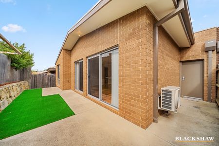 35 Jimmy Clements Crescent, Bonner ACT 2914 - House For Rent | Domain - Photo 2