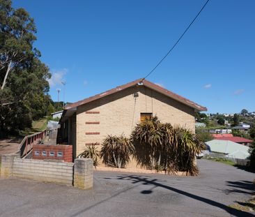 2 / 135 Punchbowl Road, Newstead - Photo 2