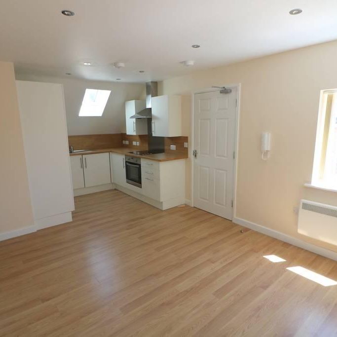 1 bedroom flat to rent - Photo 1