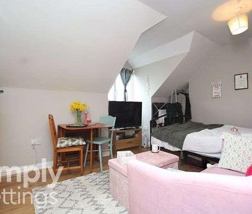 Warwick Road, Worthing, BN11 - Photo 3