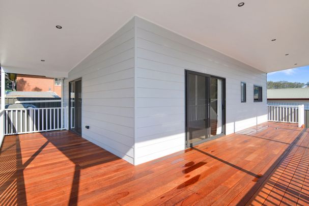 Spacious Two Bedroom Flat - Photo 1