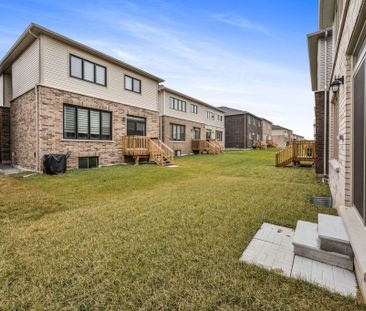 For Lease - 11 Gemini Drive, Barrie, Ontario - Photo 5