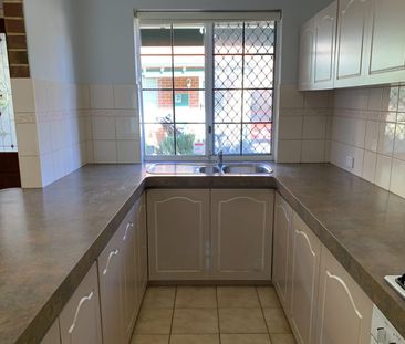 3/39 King George Street, Victoria Park, WA 6100 - Photo 2