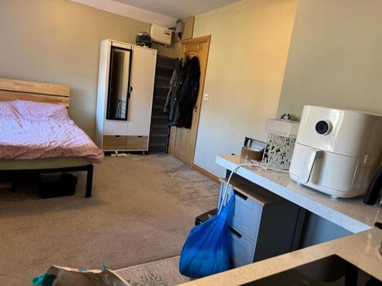 1 bedroom property to rent - Photo 1
