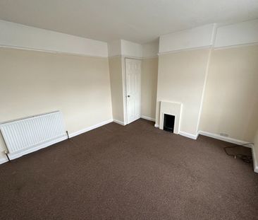 2 Bed Semi-Detached House, Leasowe Road, LS10 - Photo 3