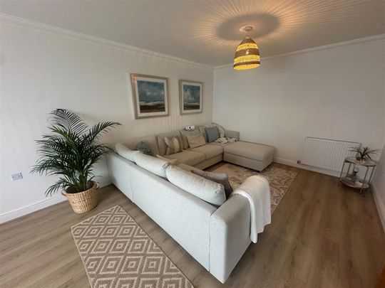 Courtlands Drive, Watford - Photo 1