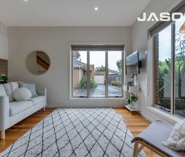 4/6 Sycamore Avenue, Tullamarine, Vic 3043 - Photo 3