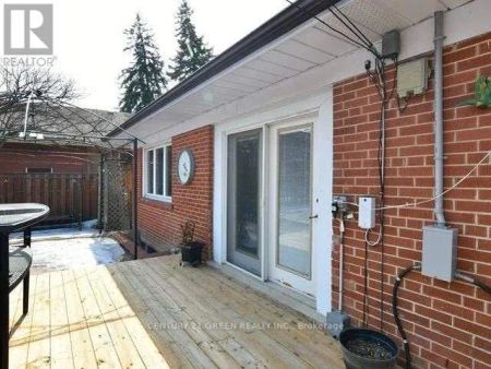 13 CRESTVIEW AVENUE - Photo 4