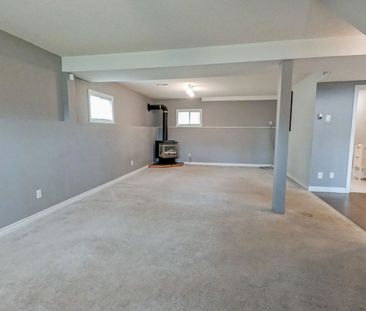 For Lease - 42 Royal Beech Drive, Wasaga Beach, Ontario - Photo 5