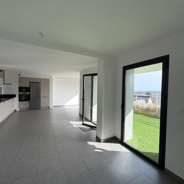 Location Appartement 4 pièces 111m² PLOUZANE 29280 - Photo 1