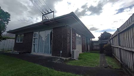 2 bedroom home Sandringham - Photo 3