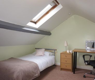 4 bedroom terraced house to rent - Photo 4