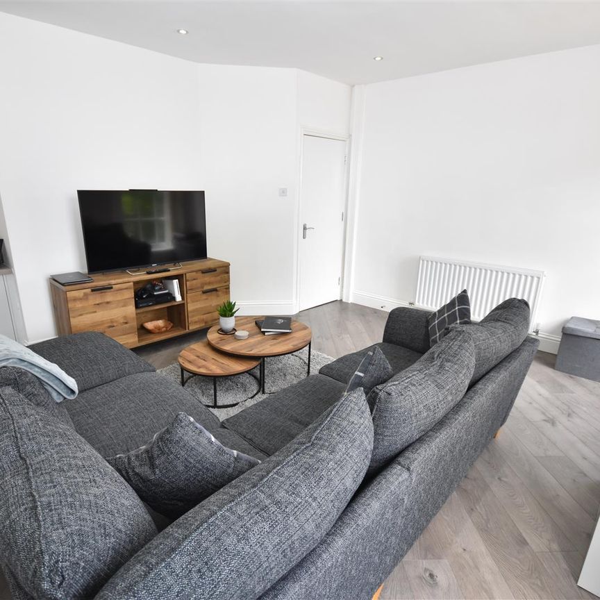 Park Road North, Birkenhead - Photo 1