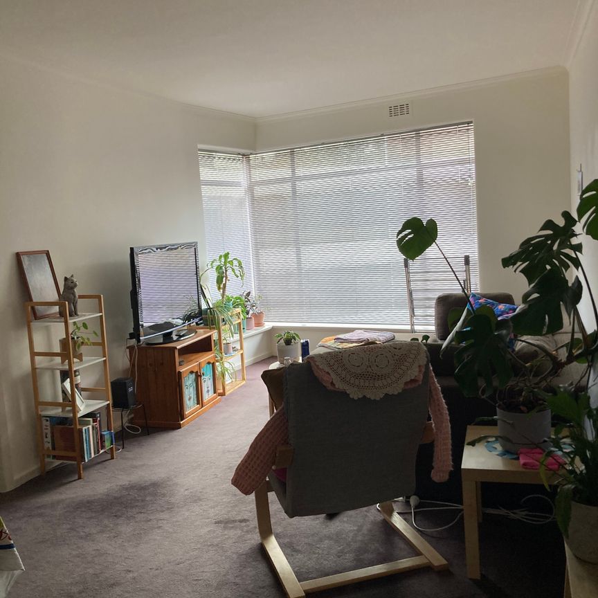 St Kilda Road - Photo 1