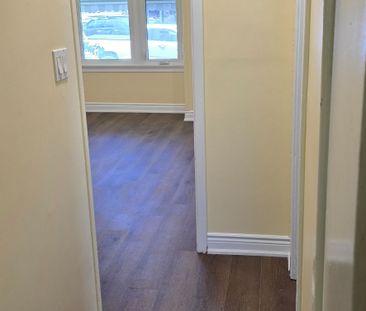 For Lease - 5176 Stanley Avenue, Niagara Falls, Ontario - Photo 1