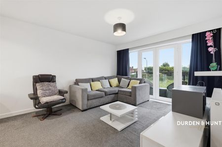 Martin Hunt Drive, Stanway, Colchester - Photo 2