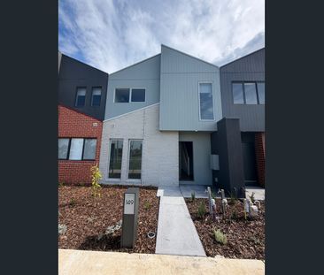 Your brand new 4 bedroom home, awaits! - Photo 1