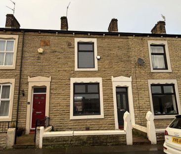 2 bedroom terraced house to rent - Photo 2