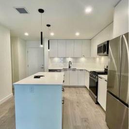 2 bed + 2 bath + den - Photo 3