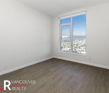 Condo in Burnaby, BC - Photo 2