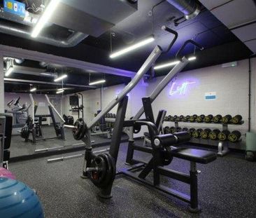 1 bedroom in a house share to rent - Photo 4